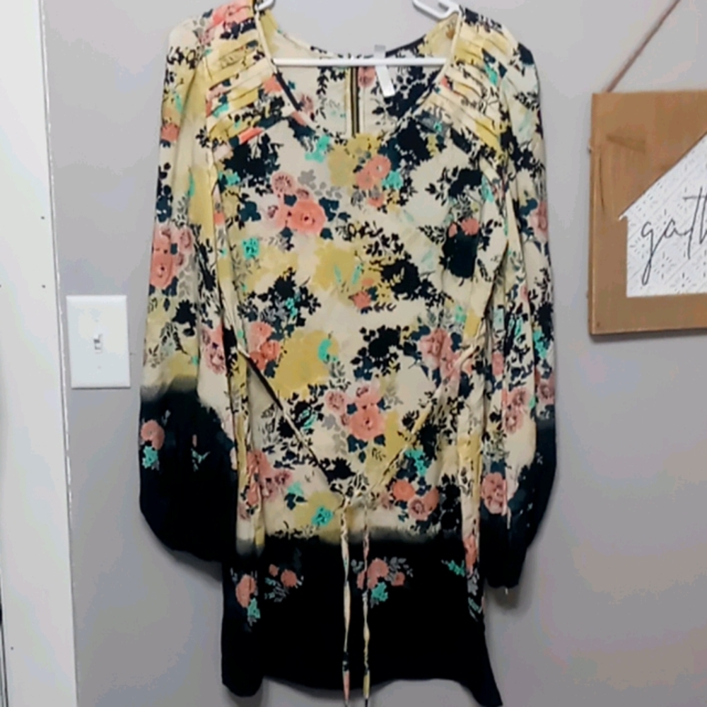 Flowy floral mini dress with bishop sleeves